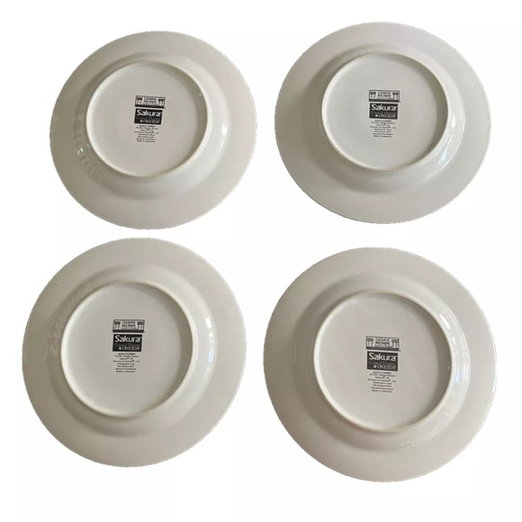 Debbie Mumm Set Of 4 Santa’s Spirit Salad/Dessert Stoneware Plates Sakura NEW - Picture 9 of 10